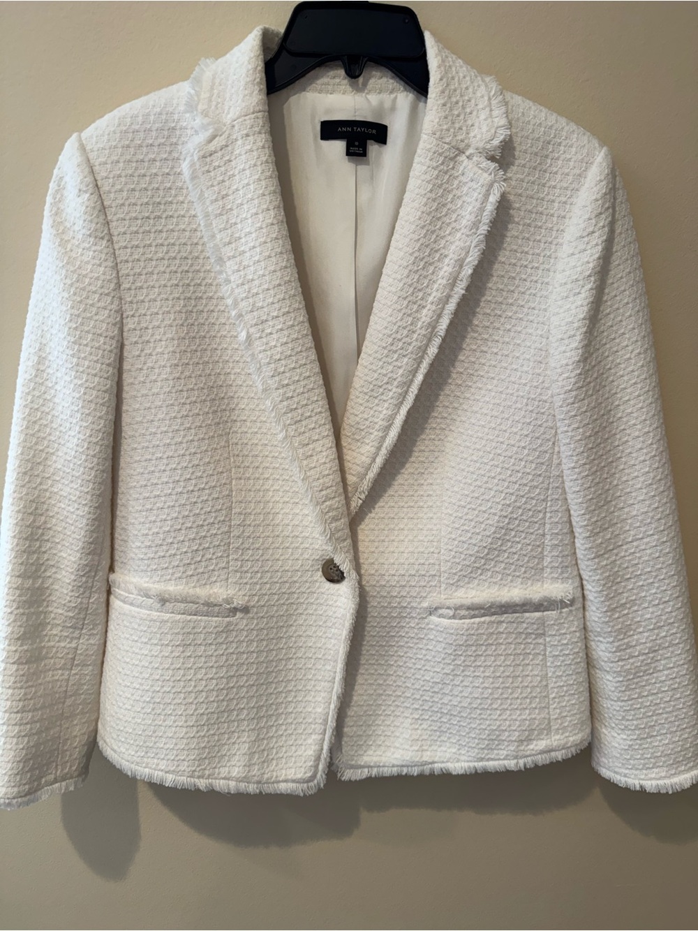 Ann Taylor White Textured Single-Button Blazer